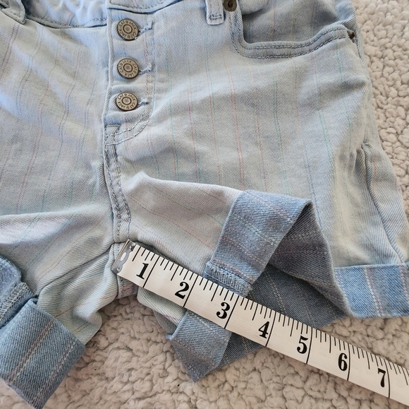 Cat & Jack light wash super stretch shorts with stripes size L button/snap fly - Picture 9 of 9